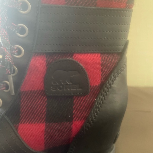 Sorel Lexie Leather Plaid Wedge Boot. - Picture 5 of 12